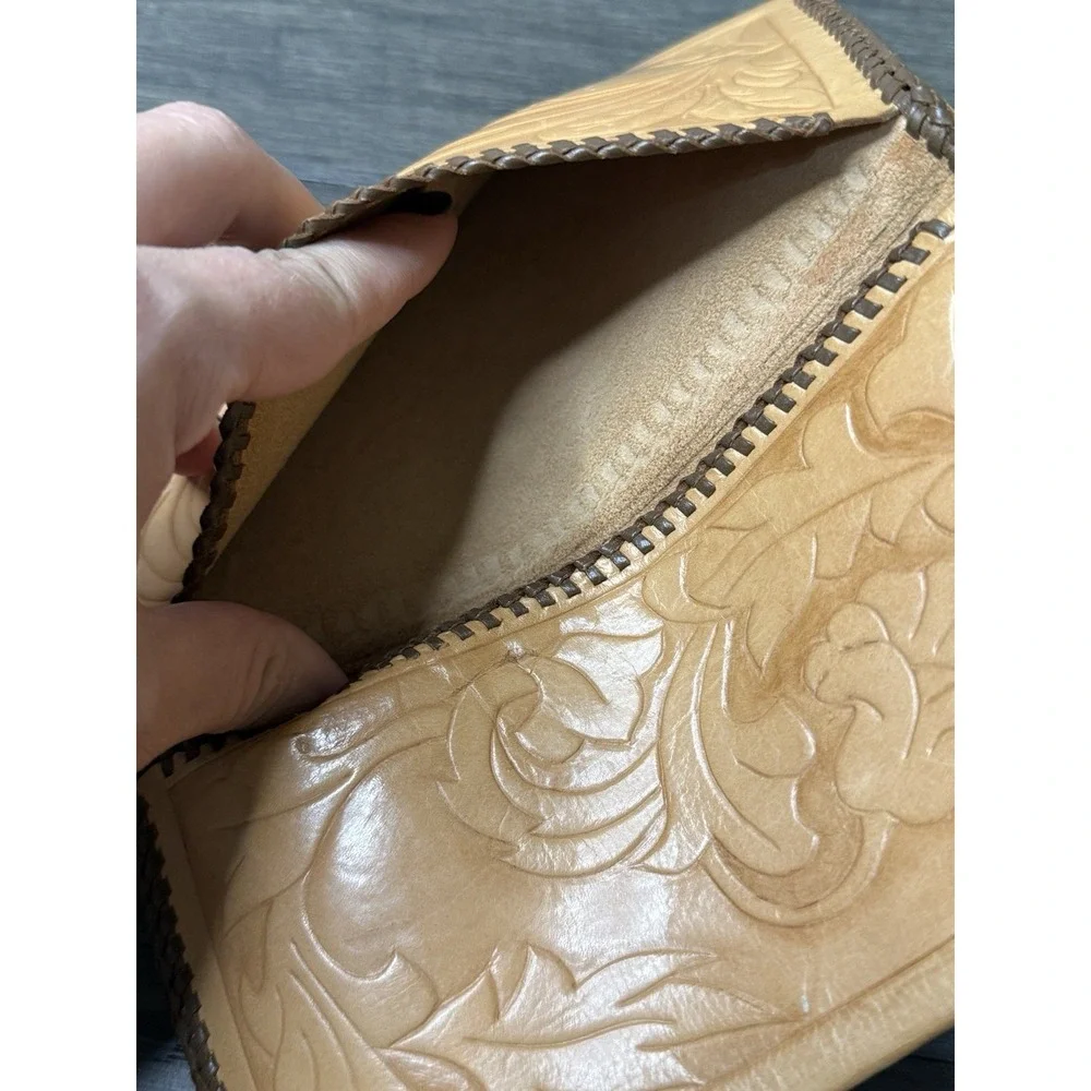Vintage Hand Tooled Leather Fold Wallet Leaves Floral Western